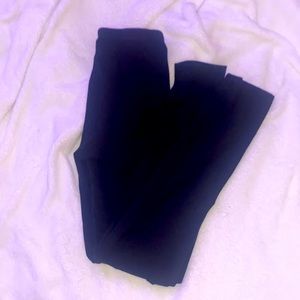 soft and comfy black leggings